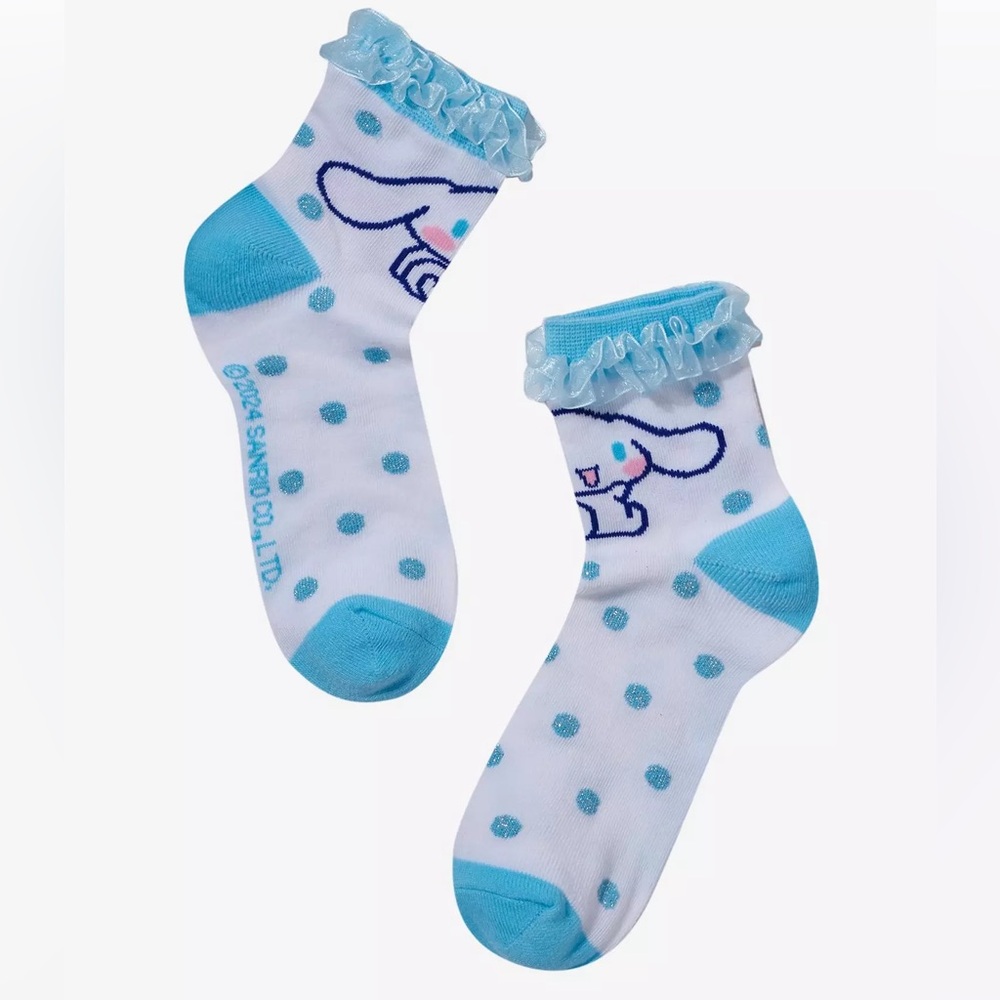 Cinnamoroll Polka Dot Ruffle Crew Socks